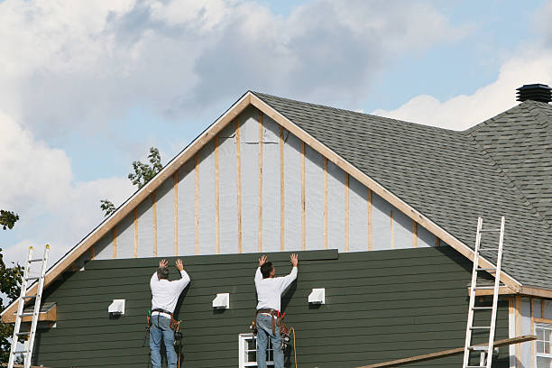 Professional Siding Installation technician working in Crescent, PA